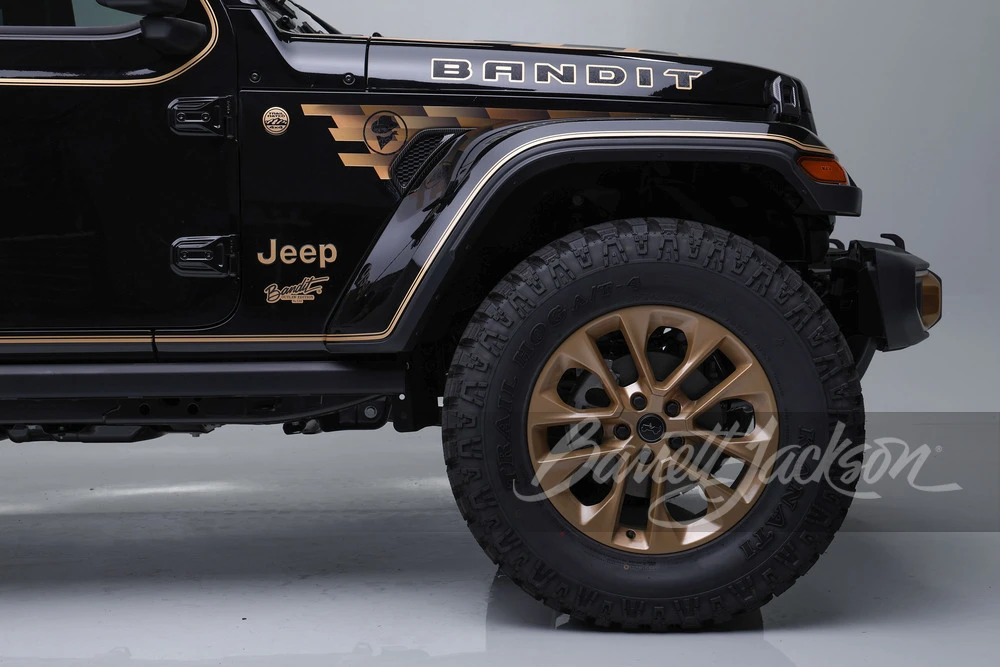 2025 Jeep JT Gladiator - Image 8 of 31