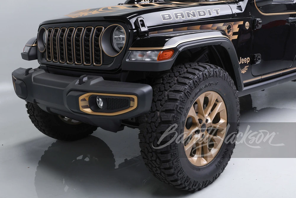 2025 Jeep JT Gladiator - Image 16 of 31