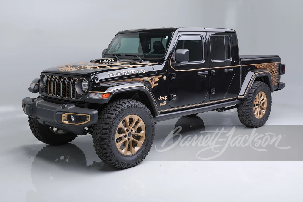2025 Jeep JT Gladiator - Image 25 of 31