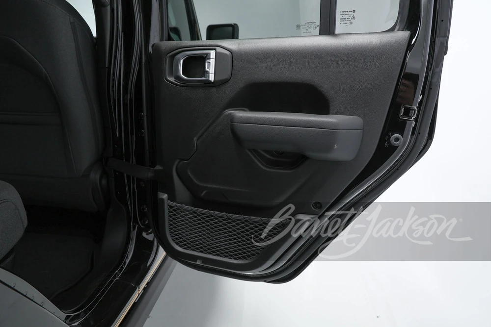 2025 Jeep JT Gladiator - Image 26 of 31