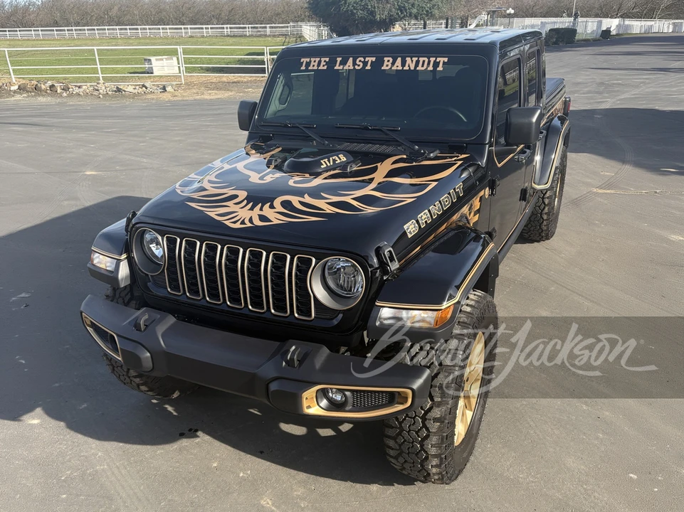 2025 Jeep JT Gladiator - Image 10 of 15
