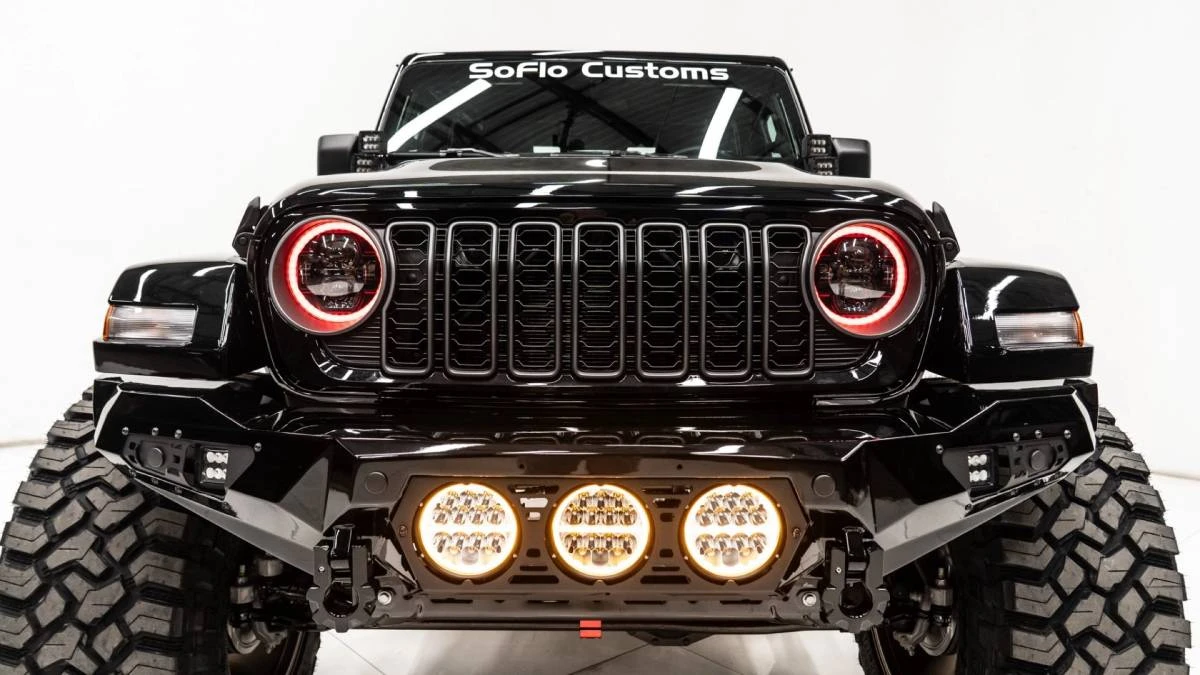 2025 Jeep JT Gladiator - Image 6 of 16
