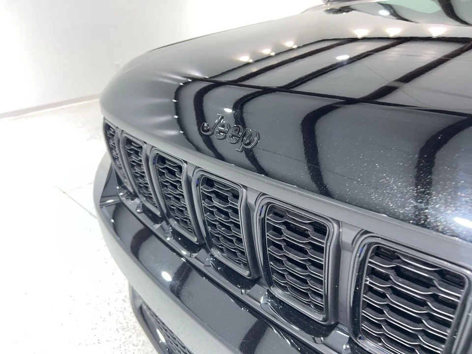 2025 Jeep WL Grand Cherokee - Image 28 of 31