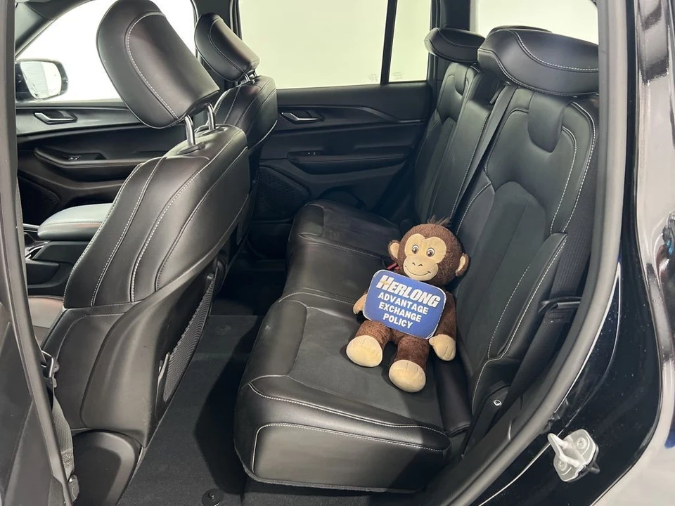2025 Jeep WL Grand Cherokee - Image 22 of 31