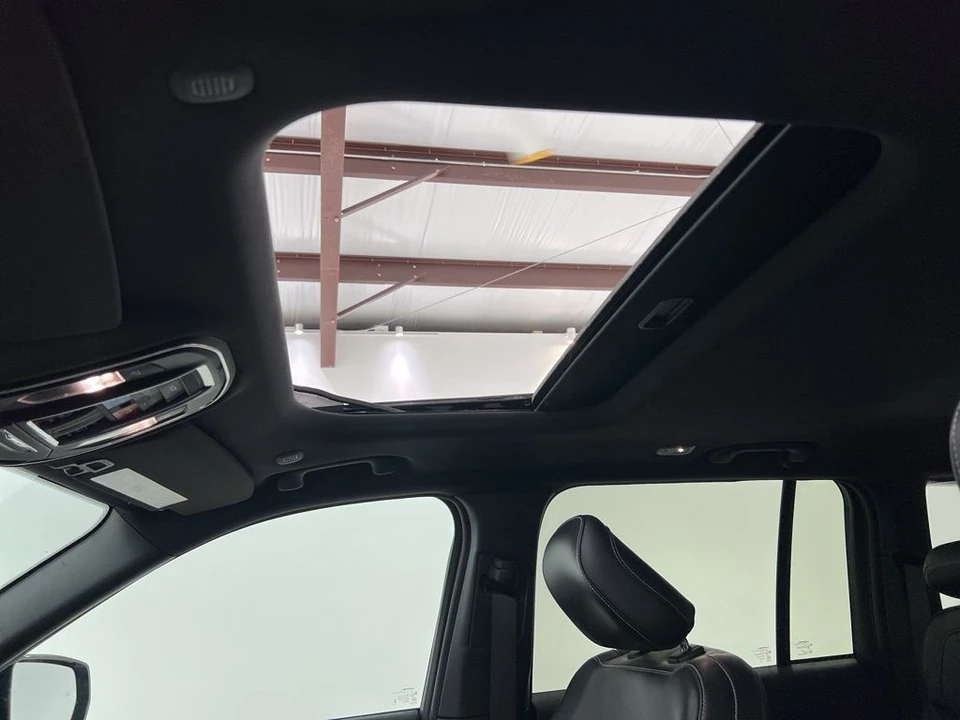 2025 Jeep WL Grand Cherokee - Image 21 of 31