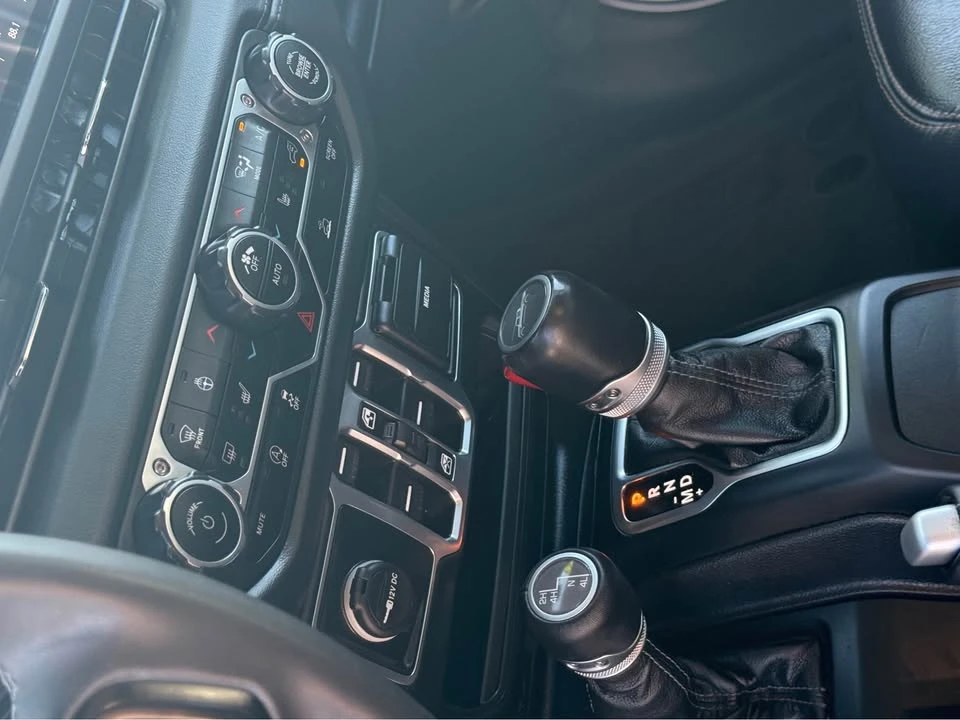 2025 Jeep JT Gladiator - Image 11 of 14