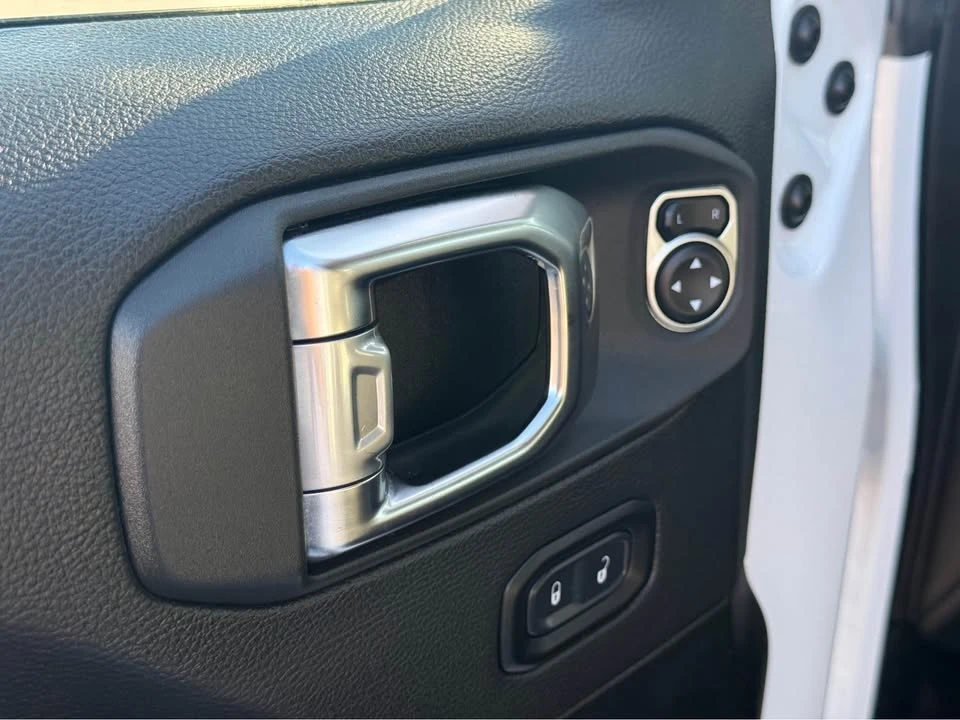 2025 Jeep JT Gladiator - Image 7 of 14