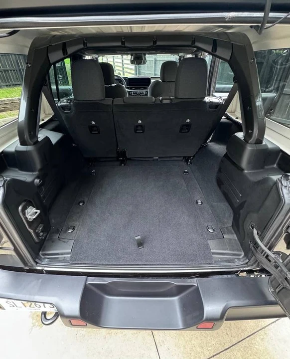 2025 Jeep JL Wrangler - Image 13 of 20