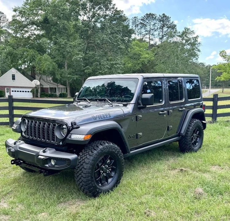 2025 Jeep JL Wrangler - Image 7 of 20