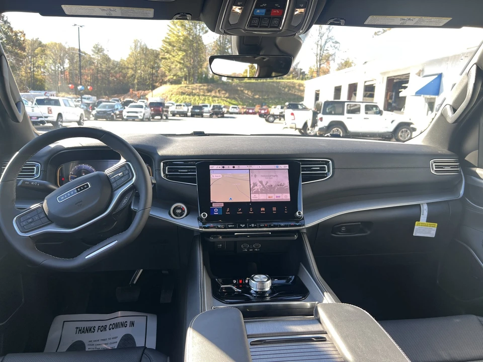 2025 Jeep WS Wagoneer - Image 15 of 21