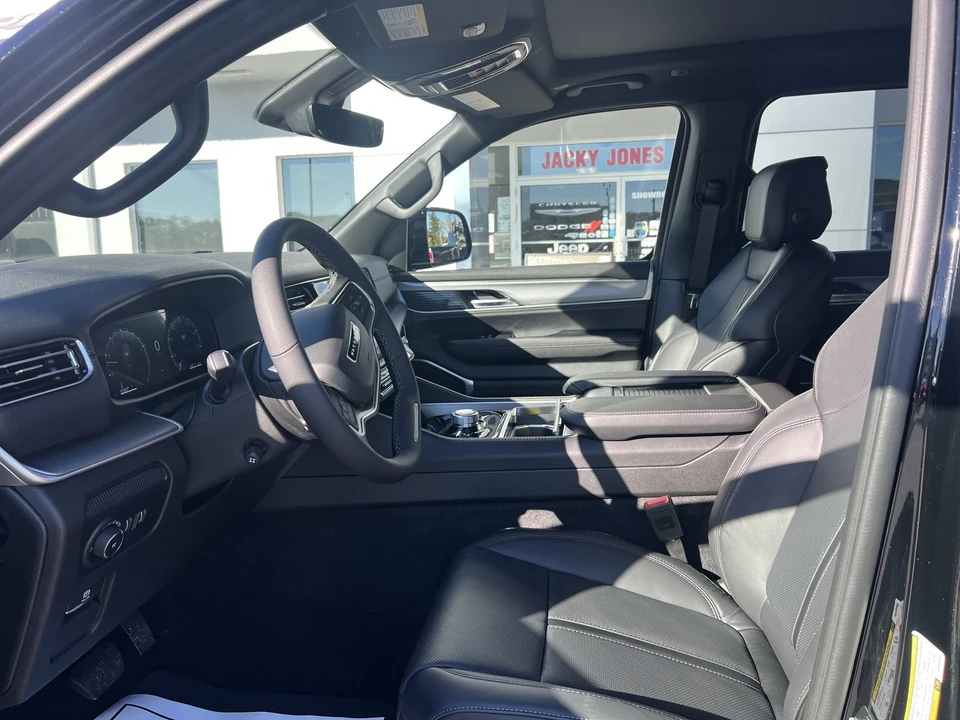 2025 Jeep WS Wagoneer - Image 20 of 21