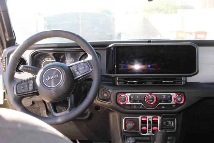 2025 Jeep JL Wrangler - Image 24 of 24