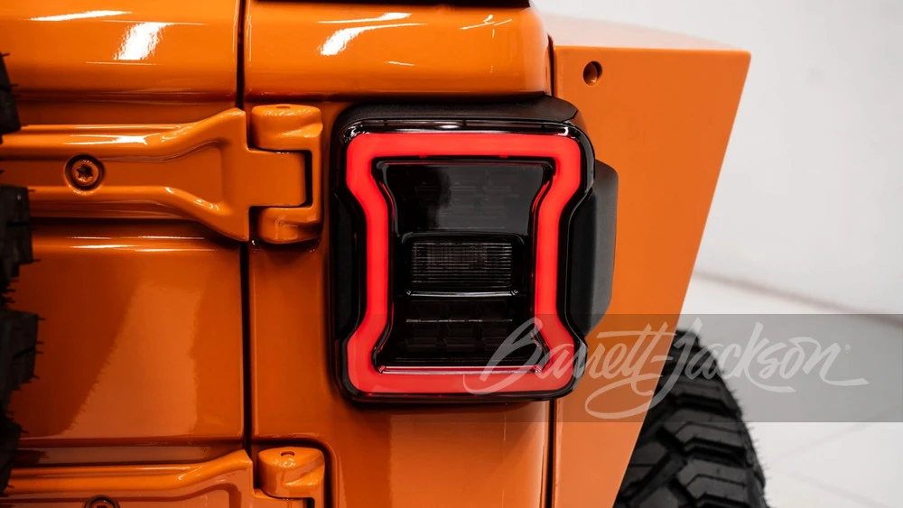 2025 Jeep JL Wrangler - Image 15 of 17