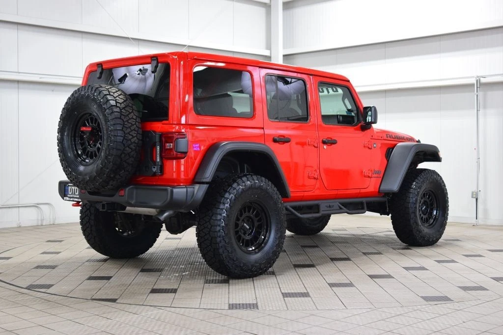 2025 Jeep JL Wrangler - Image 7 of 31