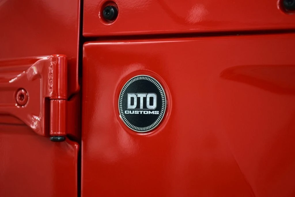 2025 Jeep JL Wrangler - Image 17 of 31