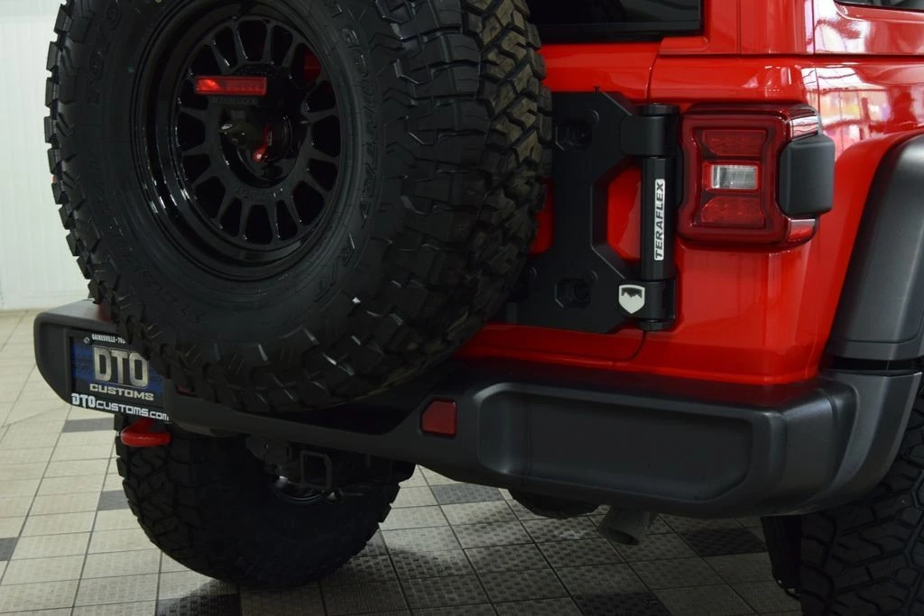 2025 Jeep JL Wrangler - Image 21 of 31