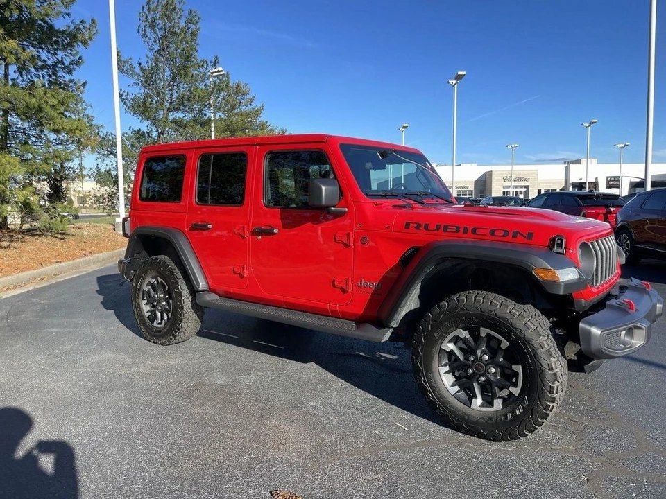 2025 Jeep JL Wrangler - Image 12 of 21
