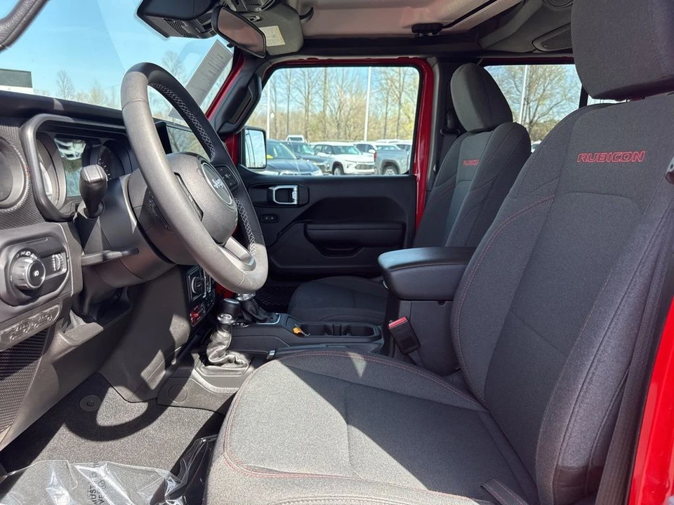 2025 Jeep JL Wrangler - Image 9 of 21