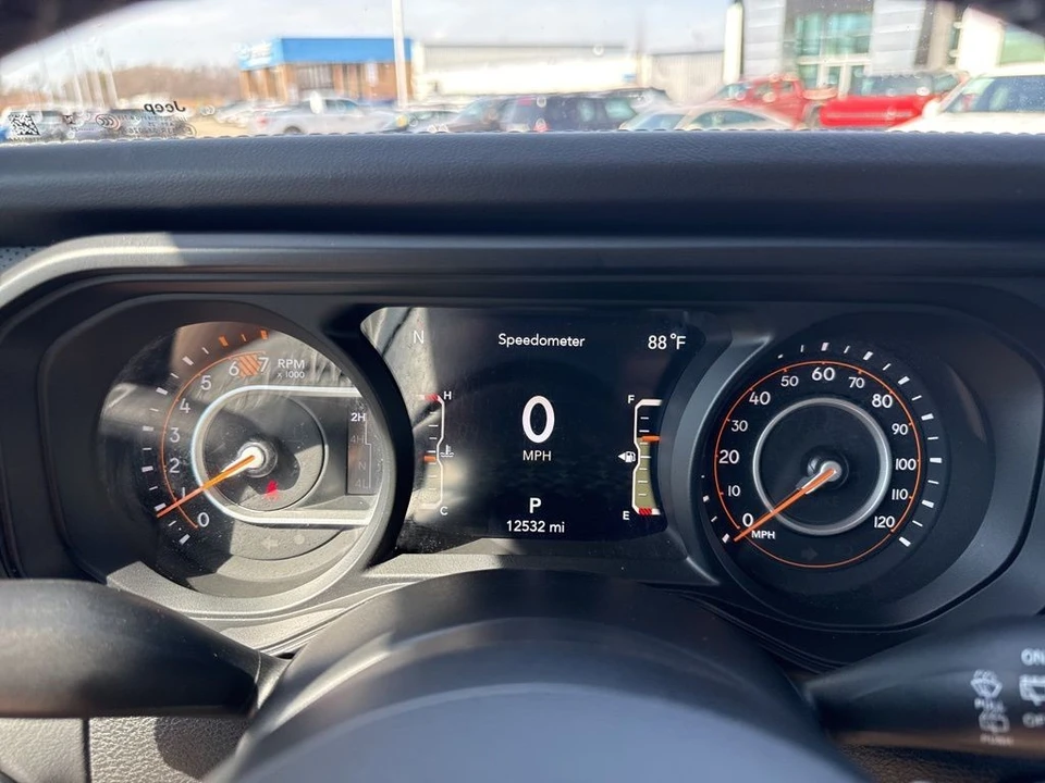 2025 Jeep JL Wrangler - Image 21 of 21