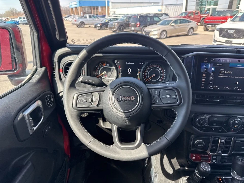 2025 Jeep JL Wrangler - Image 13 of 21