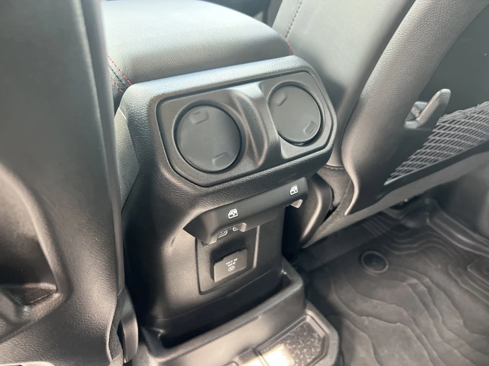 2025 Jeep JL Wrangler - Image 13 of 21