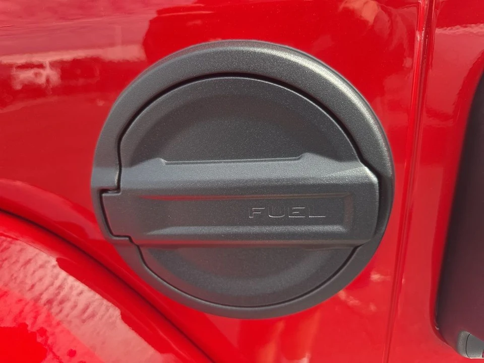 2025 Jeep JL Wrangler - Image 12 of 21