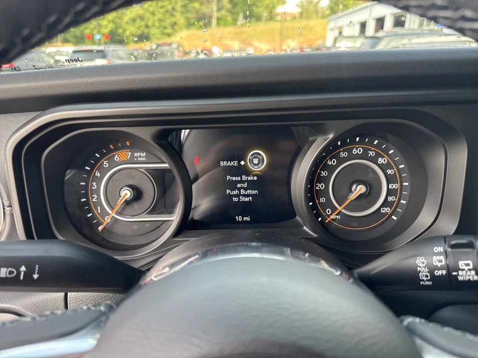2025 Jeep JL Wrangler - Image 22 of 26