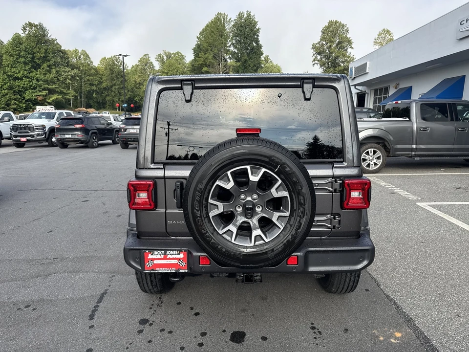 2025 Jeep JL Wrangler - Image 3 of 26