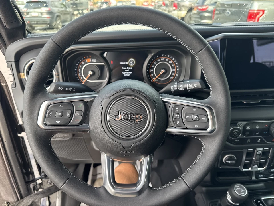 2025 Jeep JL Wrangler - Image 21 of 26