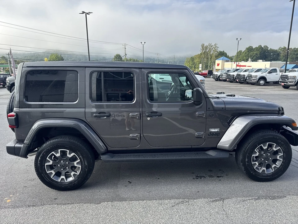 2025 Jeep JL Wrangler - Image 7 of 26
