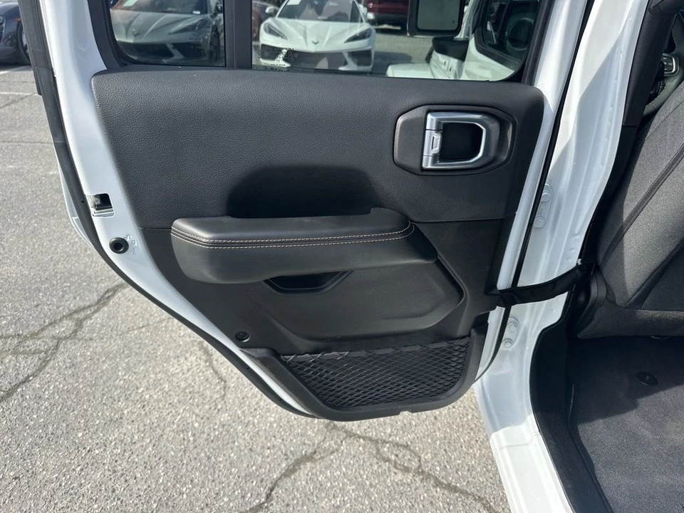 2025 Jeep - Image 23 of 31