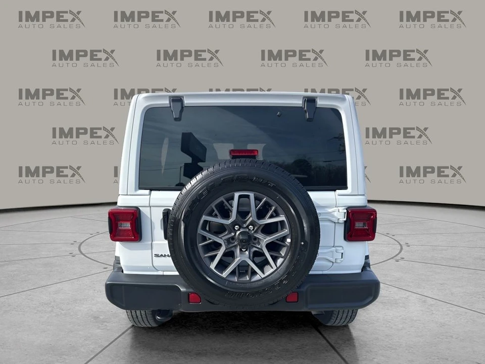 2025 Jeep JL Wrangler - Image 4 of 21