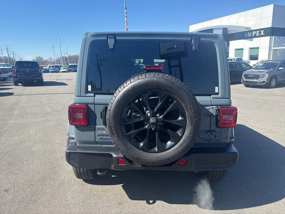 2025 Jeep JL Wrangler - Image 4 of 31