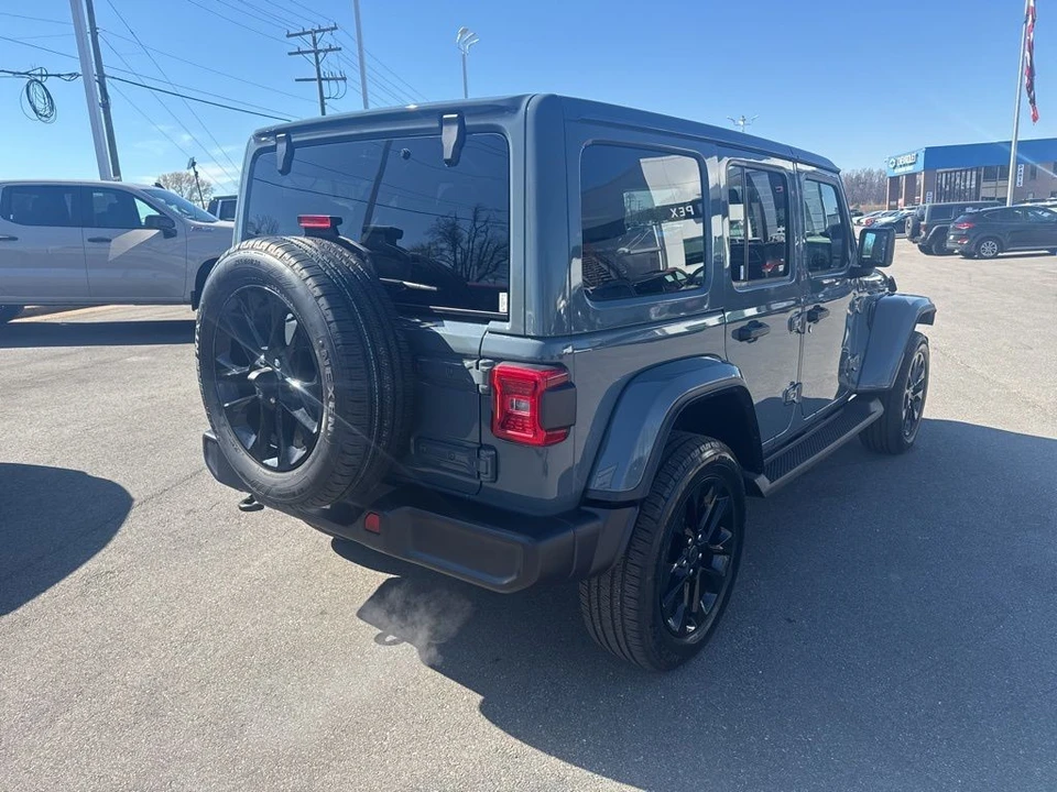 2025 Jeep JL Wrangler - Image 5 of 31