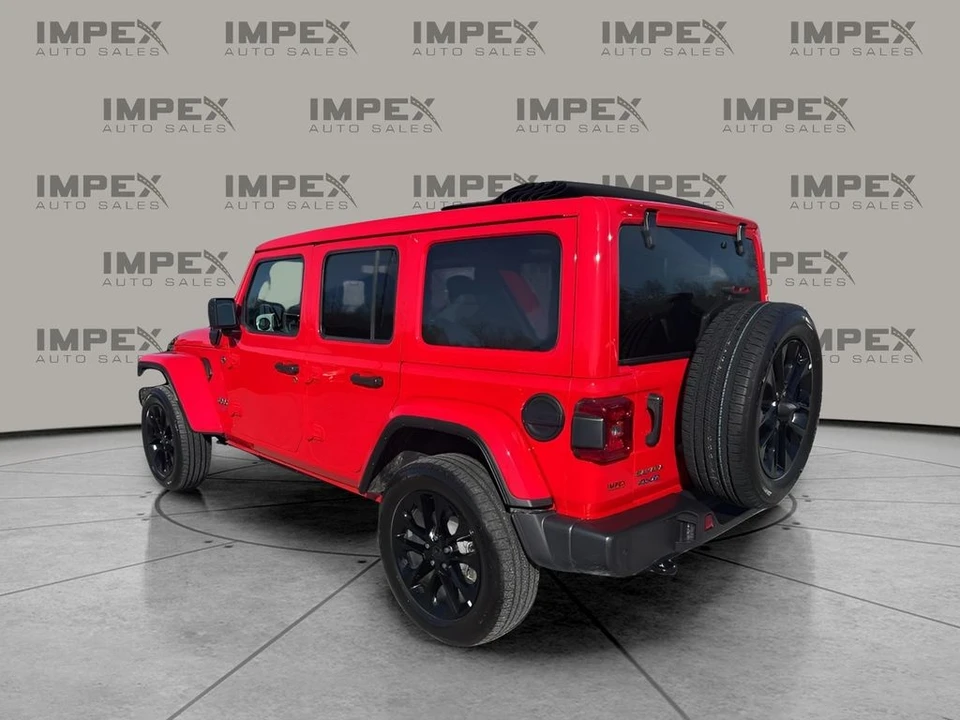 2025 Jeep JL Wrangler - Image 3 of 31
