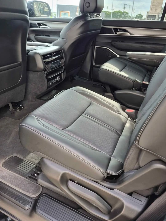 2025 Jeep WS Wagoneer - Image 6 of 9