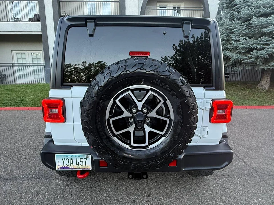 2025 Jeep JL Wrangler - Image 8 of 24