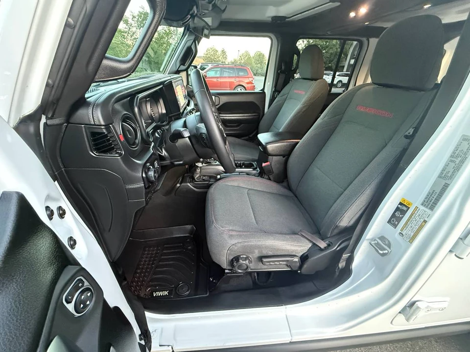 2025 Jeep JL Wrangler - Image 13 of 24