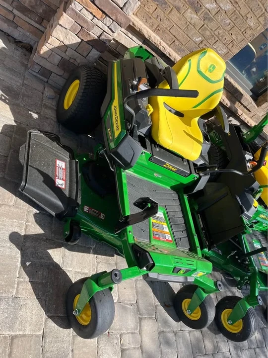 2025 John Deere - Image 3 of 4