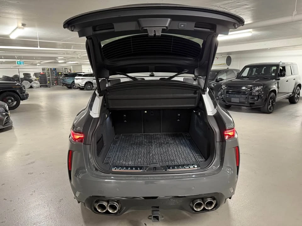 2025 Jaguar F-Pace - Image 18 of 20