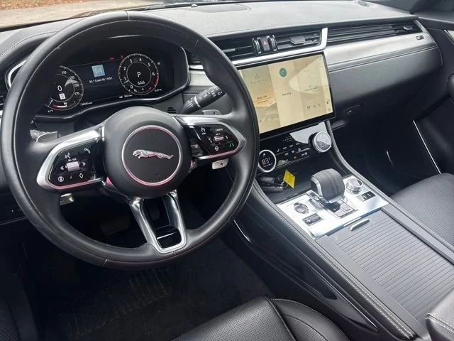 2025 Jaguar F-Pace - Image 16 of 19