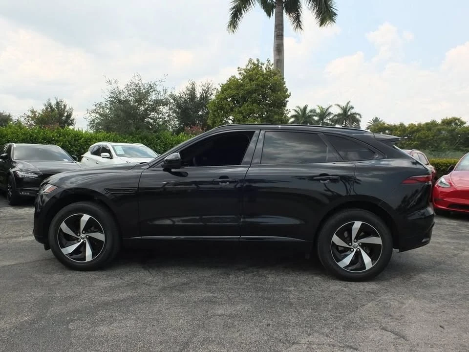 2025 Jaguar F-Pace - Image 14 of 19