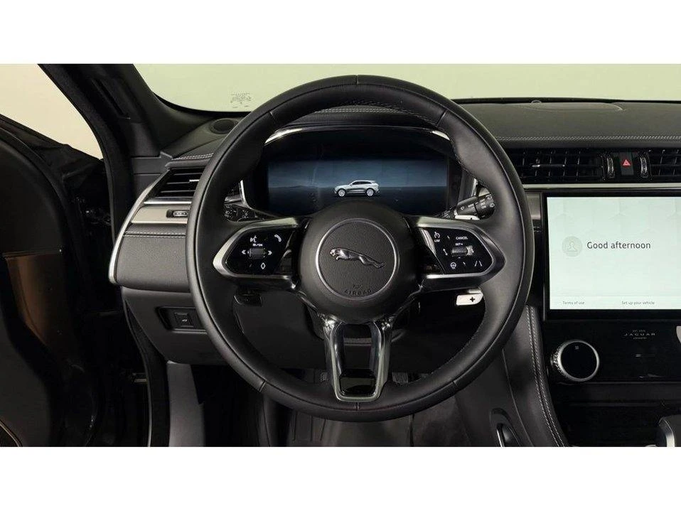 2025 Jaguar F-Pace - Image 15 of 20