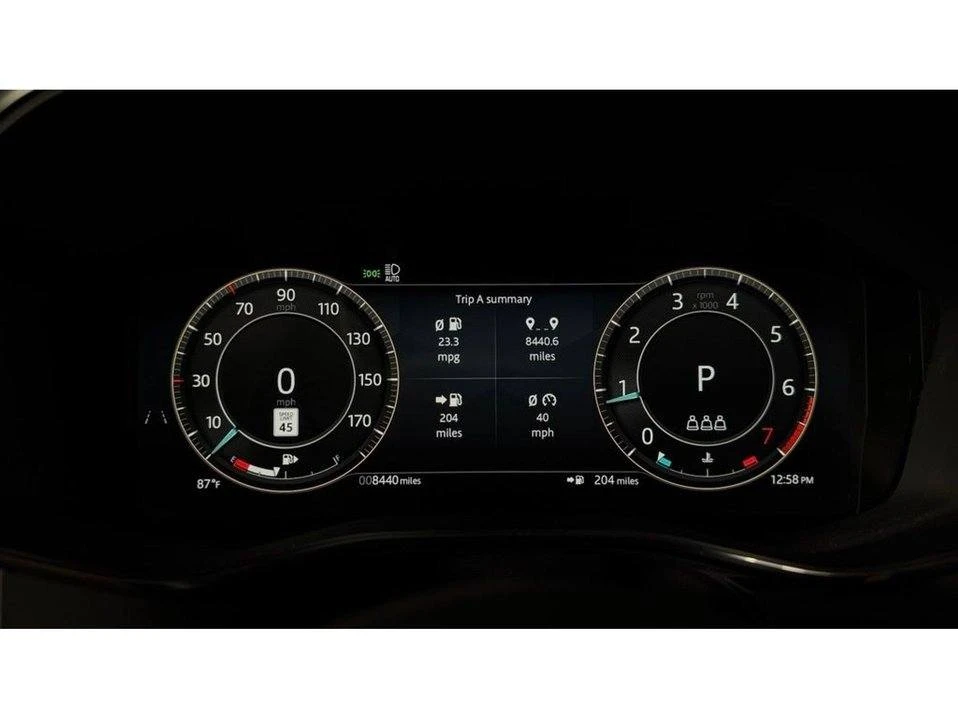 2025 Jaguar F-Pace - Image 18 of 20