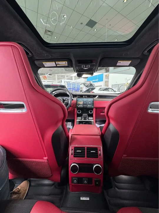 2025 Jaguar F-Pace - Image 6 of 11