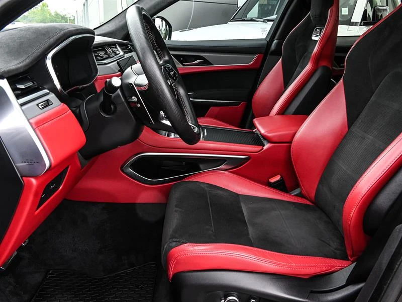 2025 Jaguar F-Pace - Image 10 of 10