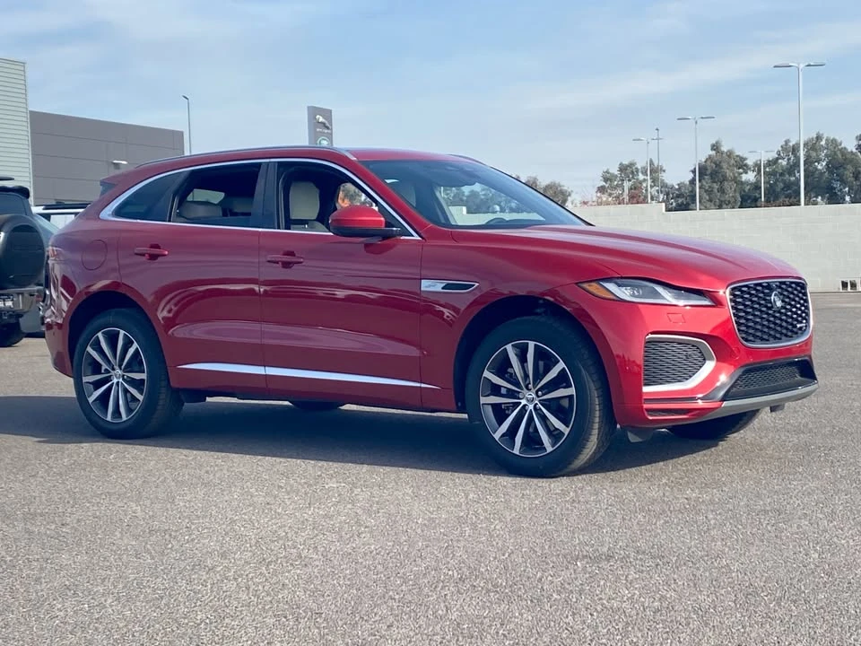 2025 Jaguar F-Pace - Image 3 of 12