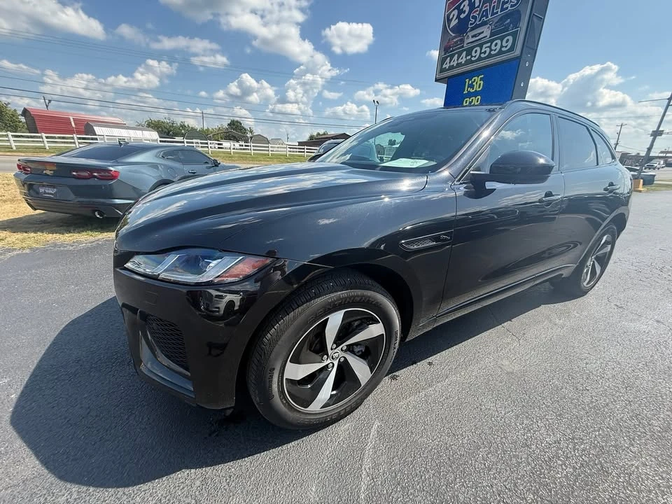 2025 Jaguar F-Pace - Image 4 of 19