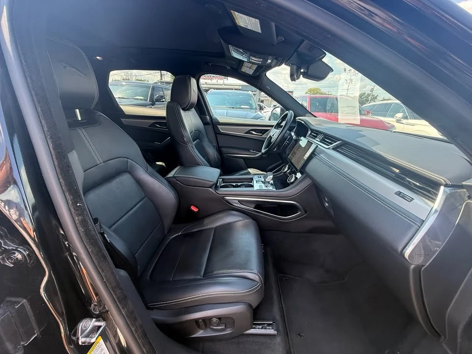2025 Jaguar F-Pace - Image 13 of 19