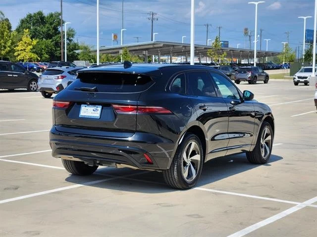 2025 Jaguar F-Pace - Image 4 of 10